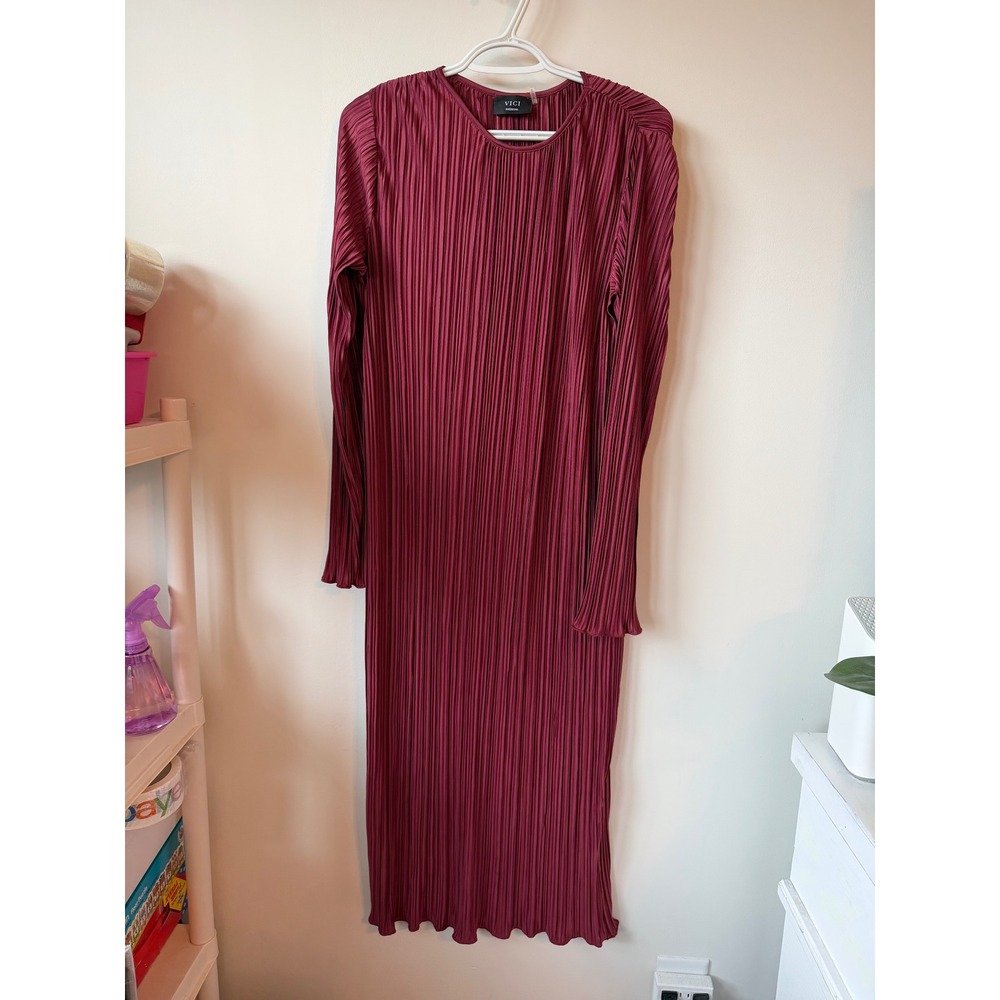 VICI Burgundy Wine Plisse Pleated Long Sleeve Midi Column Dress Medium